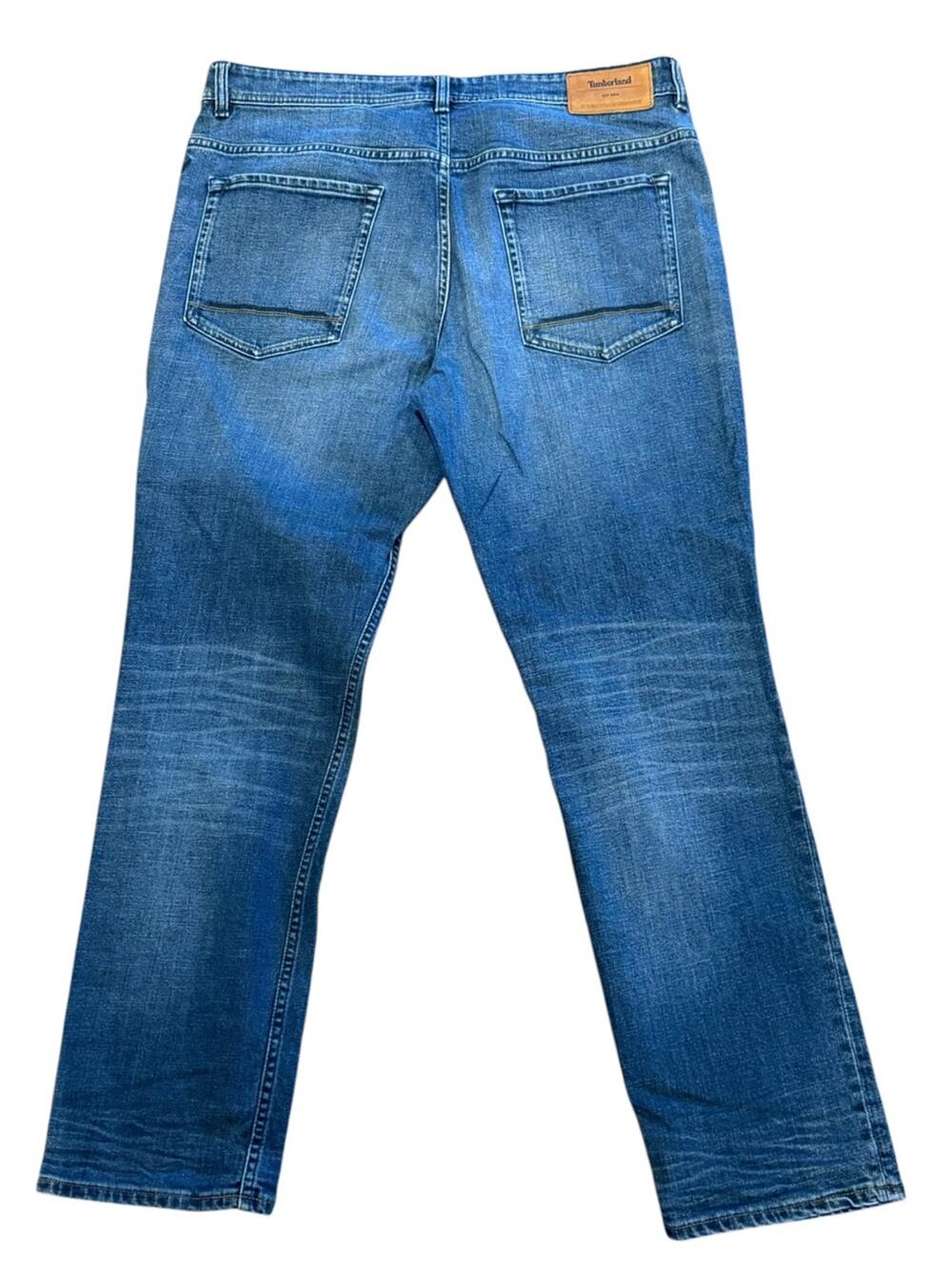 Timberland Men's 38 x 32 Medium Blue Straight Jeans
